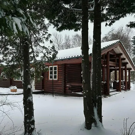 Log With Cozy Interior Near The Water * Vig